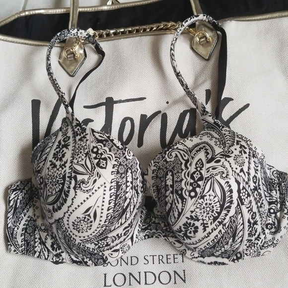 Victoria's Secret Other - Victoria Secret 34C Bra